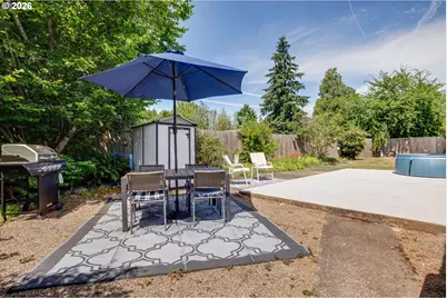 1563 NE Village Squire Ct, Gresham, OR 97030 - Photo 37