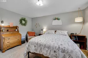 1563 NE Village Squire Ct, Gresham, OR 97030 - Photo 27