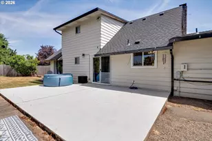 1563 NE Village Squire Ct, Gresham, OR 97030 - Photo 41