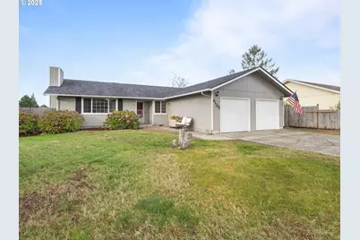 4125 Spruce St, Florence, OR 97439 - Photo 3