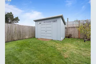 4125 Spruce St, Florence, OR 97439 - Photo 39