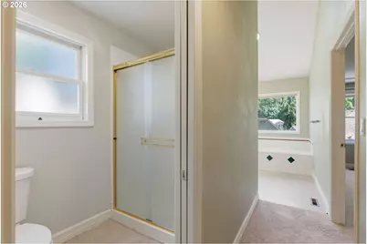 5760 Meridian Ct, Lake Oswego, OR 97035 - Photo 25