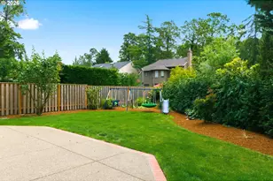 5760 Meridian Ct, Lake Oswego, OR 97035 - Photo 17