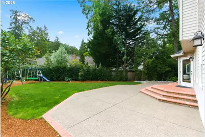 5760 Meridian Ct, Lake Oswego, OR 97035 - Photo 3