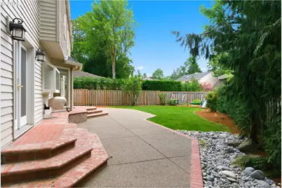 5760 Meridian Ct, Lake Oswego, OR 97035 - Photo 33