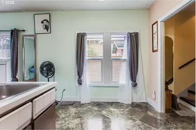 1549 N Blandena St, Portland, OR 97217 - Photo 13