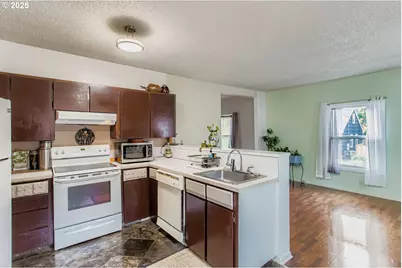 1549 N Blandena St, Portland, OR 97217 - Photo 9