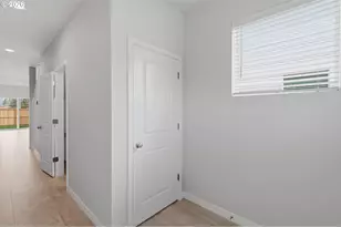 454 E Wilson St, Carlton, OR 97111 - Photo 11