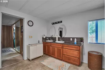 11798 NE Carl Rd, Woodburn, OR 97071 - Photo 31