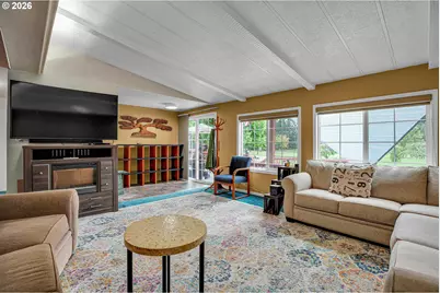 11798 NE Carl Rd, Woodburn, OR 97071 - Photo 9