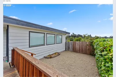 536 S Marple St, Coos Bay, OR 97420 - Photo 27