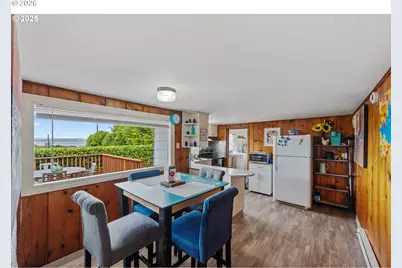 536 S Marple St, Coos Bay, OR 97420 - Photo 9