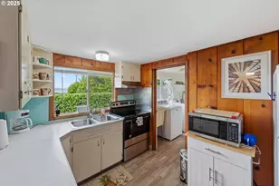 536 S Marple St, Coos Bay, OR 97420 - Photo 7