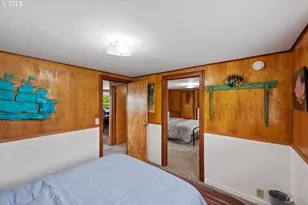 536 S Marple St, Coos Bay, OR 97420 - Photo 17