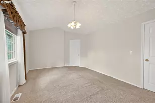 1904 NE Gibbs Cir, McMinnville, OR 97128 - Photo 25