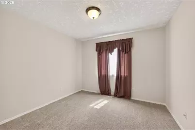 1904 NE Gibbs Cir, McMinnville, OR 97128 - Photo 29