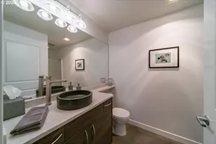 400 W 8th St, Vancouver, WA 98660 - Photo 13