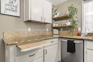 14574 SE Lone Pine Dr, Clackamas, OR 97015 - Photo 17