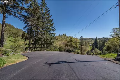 540 Garden Grove Dr, Roseburg, OR 97471 - Photo 5