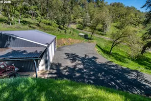 540 Garden Grove Dr, Roseburg, OR 97471 - Photo 9