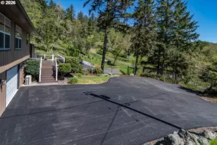 540 Garden Grove Dr, Roseburg, OR 97471 - Photo 3