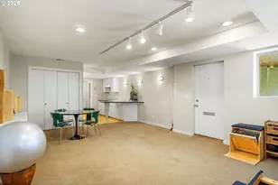 3907 SW View Point Terrace, Portland, OR 97239 - Photo 27