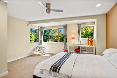 3907 SW View Point Ter, Portland, OR 97239 - Photo 21