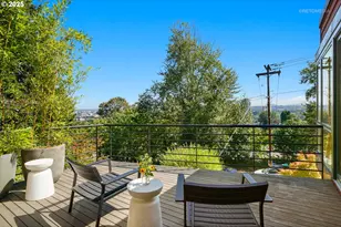 3907 SW View Point Terrace, Portland, OR 97239 - Photo 11