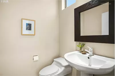 3907 SW View Point Ter, Portland, OR 97239 - Photo 29