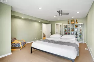 3907 SW View Point Terrace, Portland, OR 97239 - Photo 17