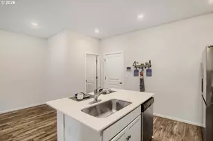 884 N 18th Ave, Cornelius, OR 97113 - Photo 11