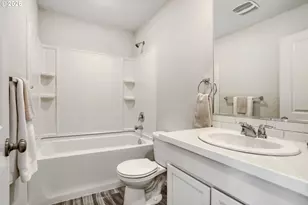 884 N 18th Ave, Cornelius, OR 97113 - Photo 25