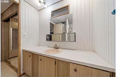 8951 SE Fuller Rd, Happy Valley, OR 97086 - Photo 29