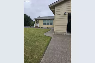 1095 SW Sailfish Loop, Waldport, OR 97394 - Photo 31