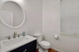 6042 NE Whitewood Dr, Hillsboro, OR 97124 - Photo 7