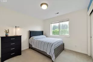 6042 NE Whitewood Dr, Hillsboro, OR 97124 - Photo 23