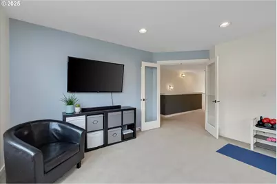 6042 NE Whitewood Dr, Hillsboro, OR 97124 - Photo 25