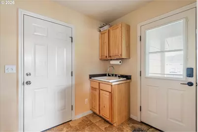 3010 5th St, Baker City, OR 97814 - Photo 27