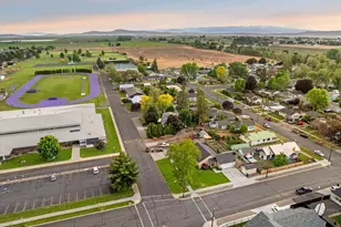 3010 5th St, Baker City, OR 97814 - Photo 9