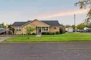 3010 5th St, Baker City, OR 97814 - Photo 5