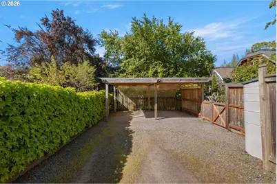3627 S Corbett Ave, Portland, OR 97239 - Photo 23