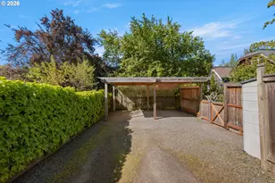 3627 S Corbett Ave, Portland, OR 97239 - Photo 23