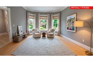 3627 S Corbett Ave, Portland, OR 97239 - Photo 9