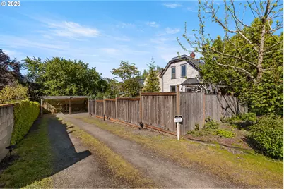 3627 S Corbett Ave, Portland, OR 97239 - Photo 35