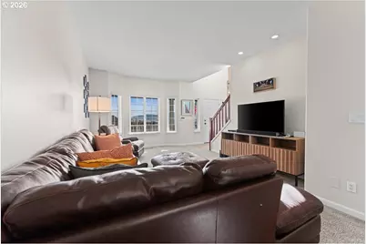 387 Jessica Dr, Forest Grove, OR 97116 - Photo 9