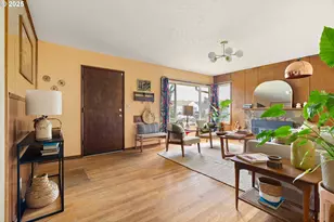 10202 N Buchanan Ave, Portland, OR 97203 - Photo 11