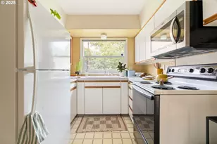 10202 N Buchanan Ave, Portland, OR 97203 - Photo 21