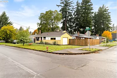 10202 N Buchanan Ave, Portland, OR 97203 - Photo 41