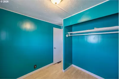 2071 NE Stephens St #C2, Roseburg, OR 97470 - Photo 7