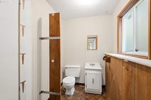3705 NW 1st St, Gresham, OR 97030 - Photo 29
